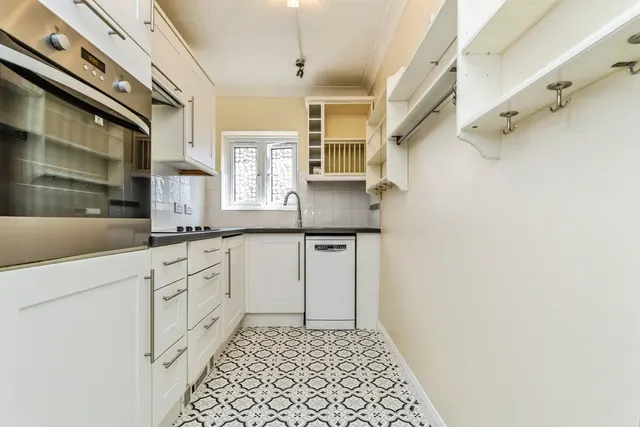 Photo 2 — Wickham Road, Croydon, CR0