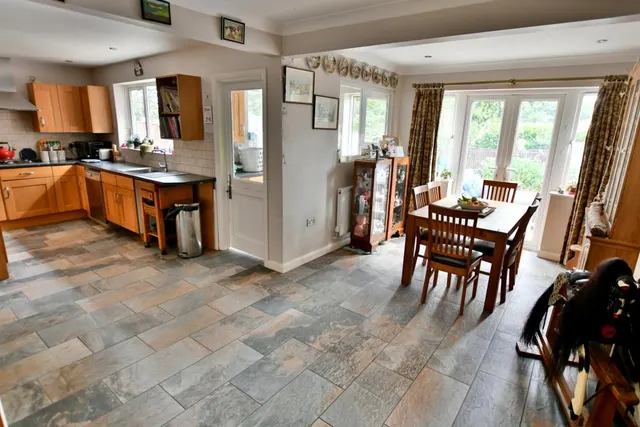 Cutlers Place, Colehill, BH21, photo 3