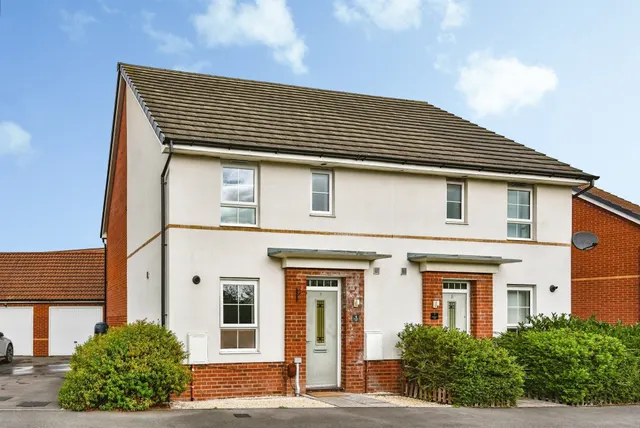 Berengaria Close, Westbury, photo 1