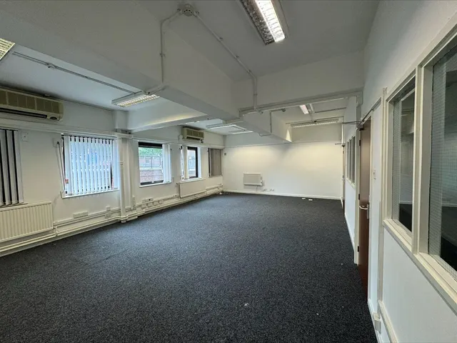 Etruria Road, Stoke-On-Trent, ST1, photo 2