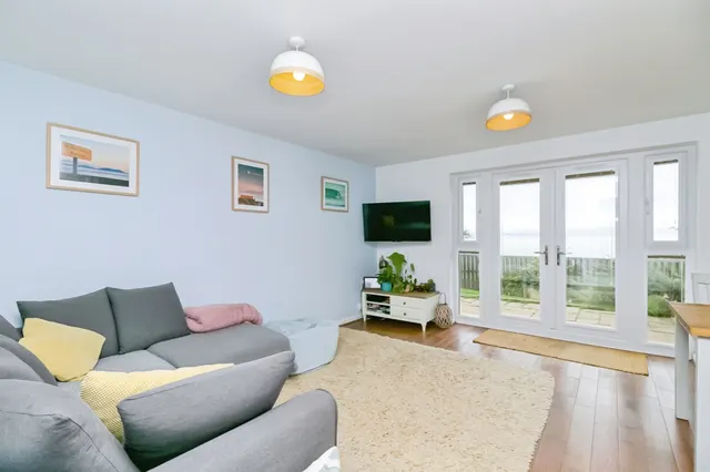 Crompton Way, Bridgend, CF32, photo 2