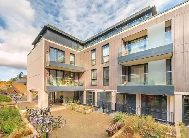 Indigo Square, Surbiton, KT6, photo 1
