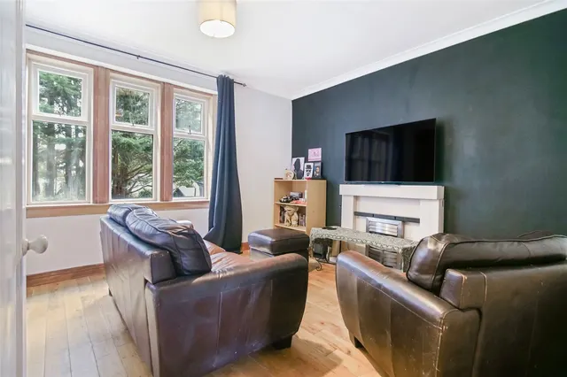 Photo 2 — Great Western Road, Anniesland, Glasgow, G13