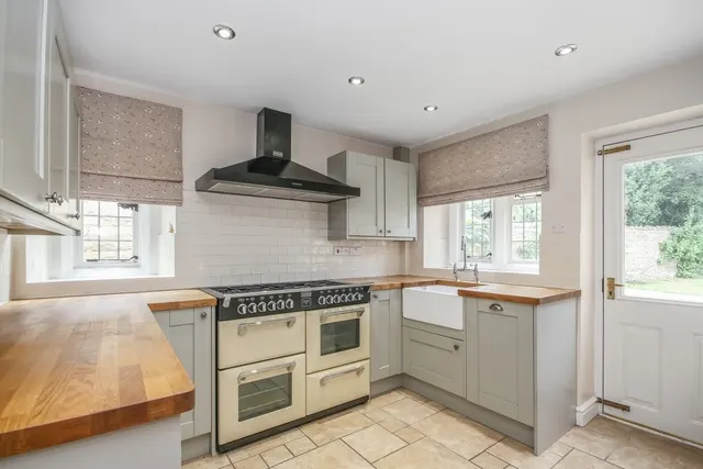 Bulls Close, Filkins, GL7, photo 2