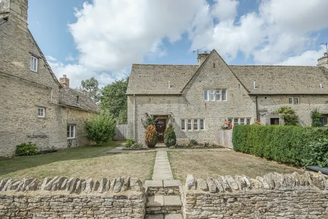 Bulls Close, Filkins, GL7, photo 1