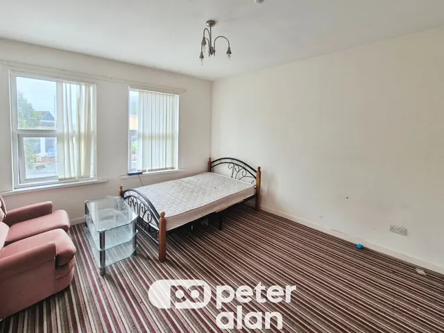 Cardiff Road, Newport, NP20, photo 3