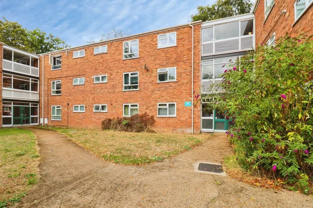Dolphin Grove, Norwich, photo 1