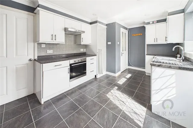Masefield Drive, Rushden, NN10, photo 3