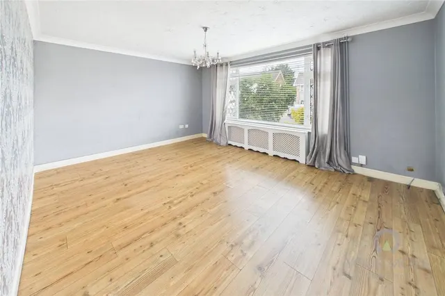 Masefield Drive, Rushden, NN10, photo 2