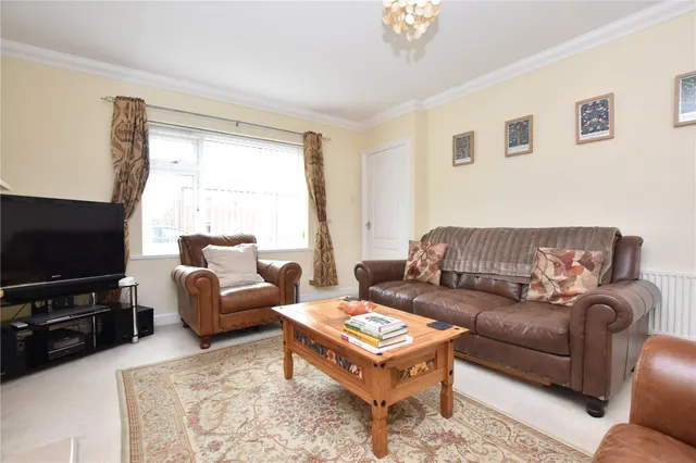 Garden House Lane, Tingley, WF3, photo 3