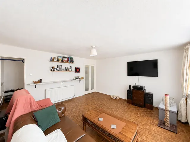 bed House, Terraced For SaleWheatlands, TW5, photo 1