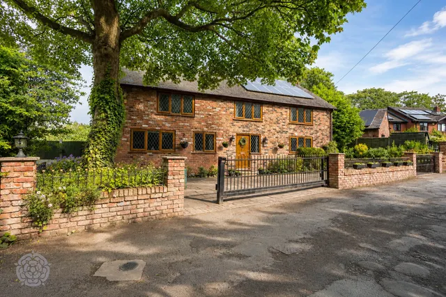 Grove Cottage, Vicars Hall Lane, Boothstown, Worsley, Manchester, M28 1HY, photo 1