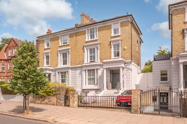 168 Haverstock Hill, London, photo 1