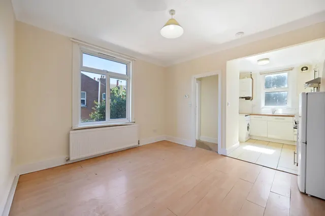 Wotton Road, Cricklewood, NW2, photo 2