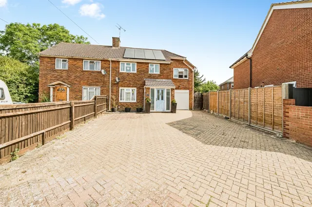 Verney Walk, Aylesbury, photo 1
