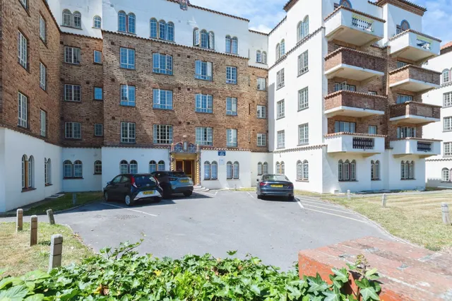 Sea Road, Boscombe, Bournemouth, photo 1