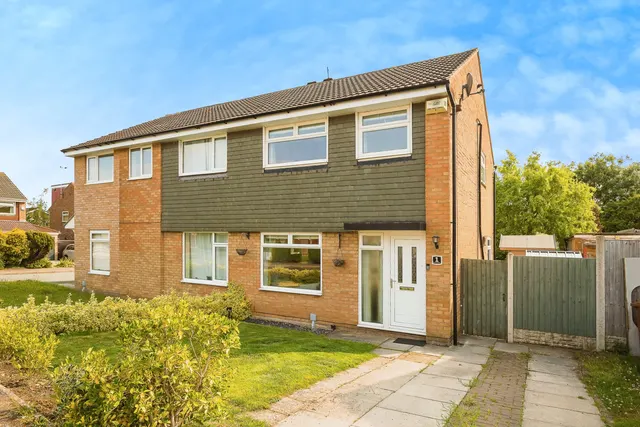 Devizes Drive, Wirral, photo 1