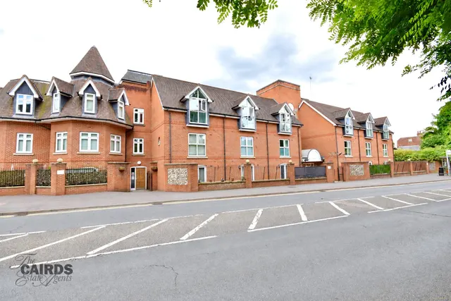 Leret Way, Leatherhead, KT22, photo 1
