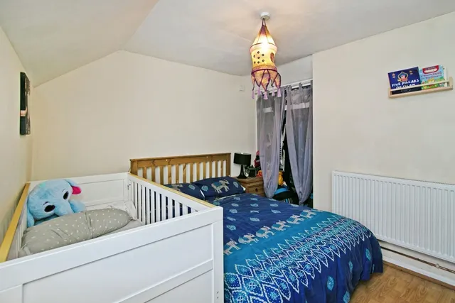 Lemon Place, East End, TR15, photo 3
