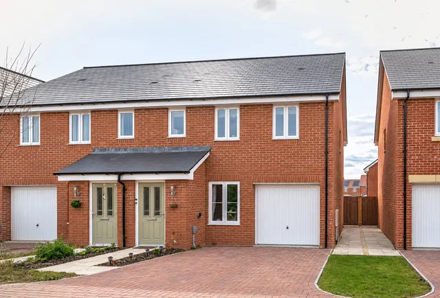 Avellana Way, Gloucestershire, Ashchurch, GL20 7GG, photo 1