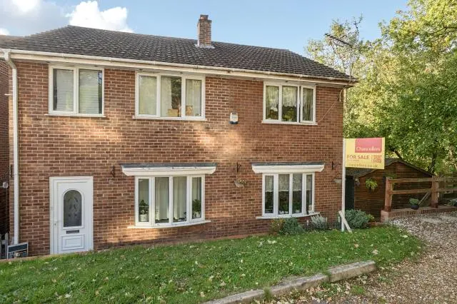 Pine Ridge, Newbury, RG14, photo 1