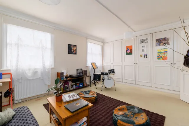 The Glebe, London, SE3, photo 3