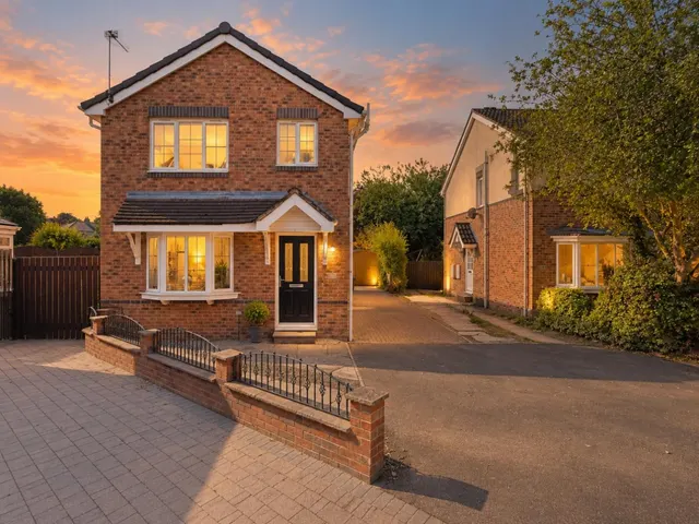 Ambleside Gardens, Pudsey, LS28, photo 1