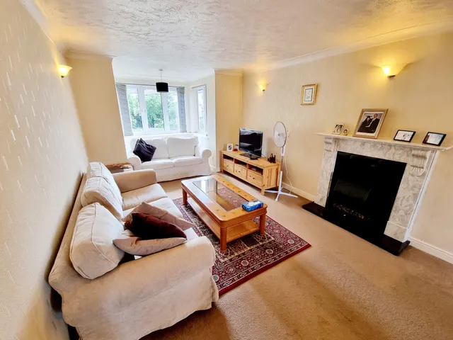 Pinecroft Court, Welling, Kent, DA16, photo 1