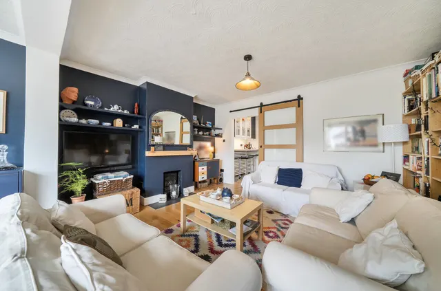 Photo 3 — Wyncham Avenue, Sidcup, DA15 8EU