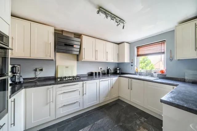 Photo 2 — Belvoir Avenue, Emerson Valley, Milton Keynes, Buckinghamshire, MK4 2AE