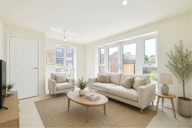 Trentside, Beeston, NG90, photo 3