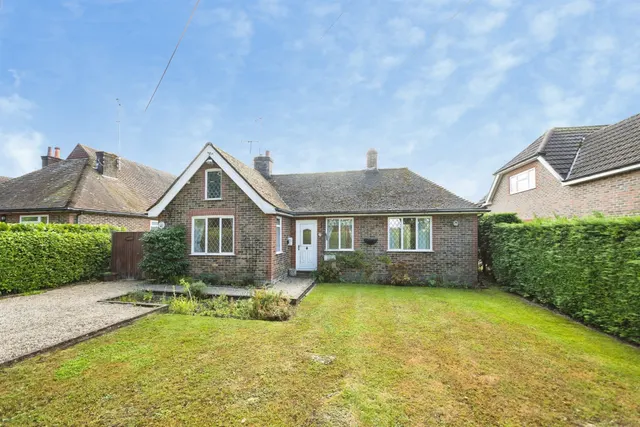 Eastern Road, Wivelsfield Green, Haywards Heath, photo 1