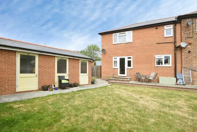 Alma Drive, Chelmsford, Essex, CM1, photo 1