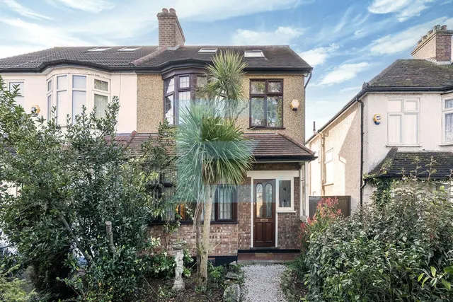 Stoneyfields Lane, Edgware, HA8, photo 1