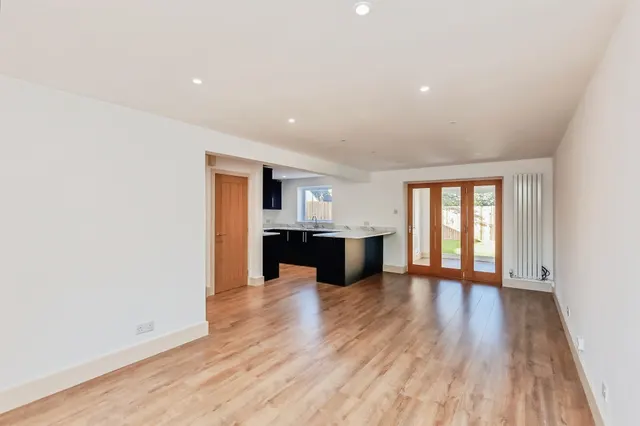 Redcot Gardens, Stamford, PE9, photo 3