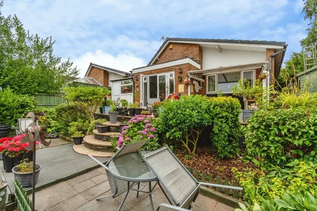 Photo 3 — Stamford Crescent, Burntwood, Staffordshire, WS7