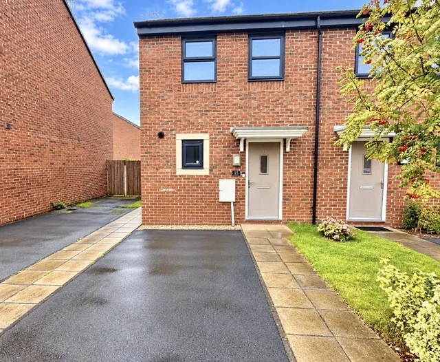 Mary Street, Heywood, OL10, photo 1