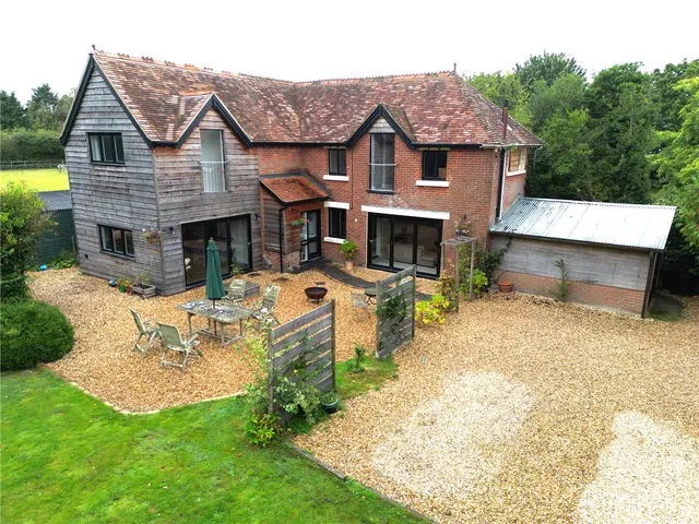 Bisterne Close, Burley, BH24, photo 2