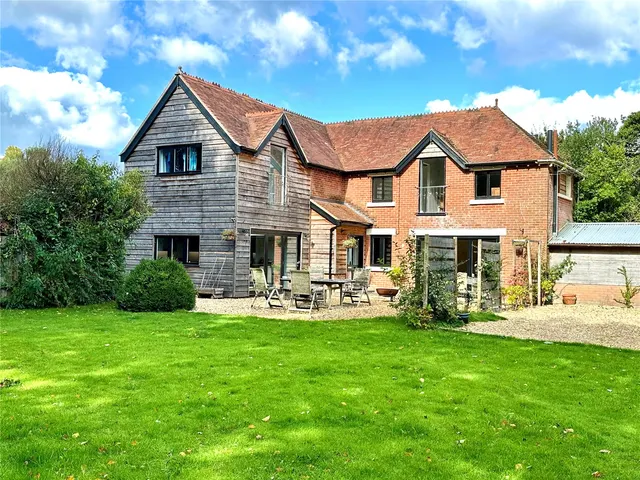 Bisterne Close, Burley, BH24, photo 1