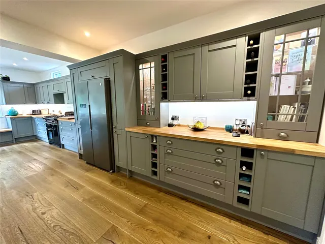 Bisterne Close, Burley, BH24, photo 3