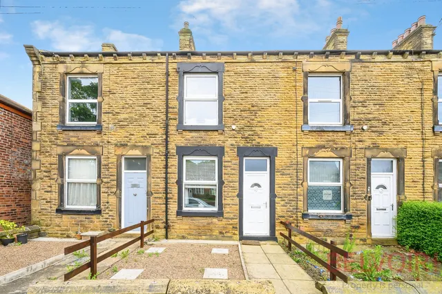 Bradford Road, Wakefield, WF3, photo 1