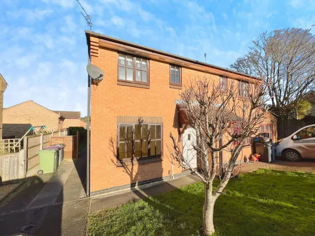 Sunningdale, Grantham, NG31, photo 1