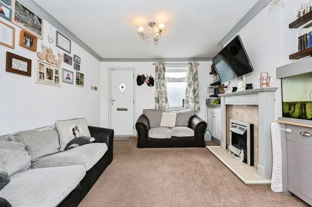 Lower Higham Road, DA12, photo 1