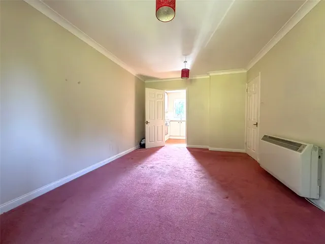 St. Johns Road, Woking, GU21, photo 3