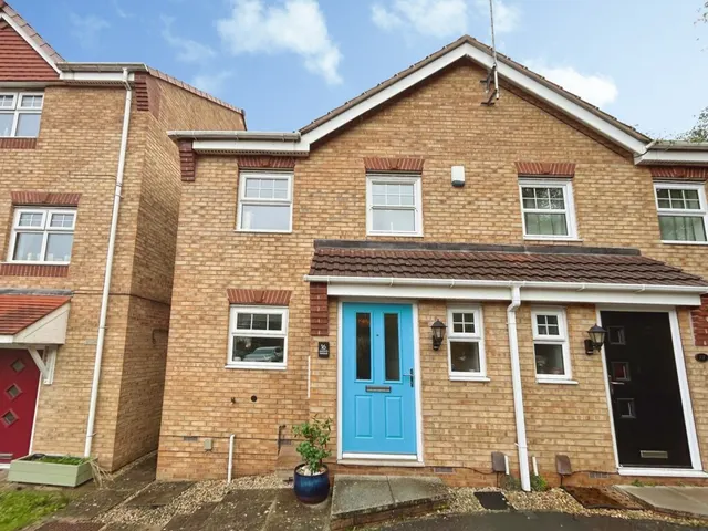Amethyst Gardens, Berry Hill Quarry, NG18, photo 1