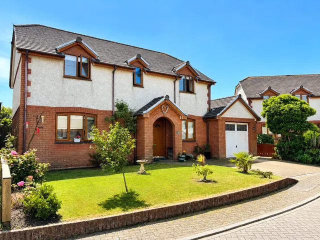 Village Farm Close, Marhamchurch, EX23, photo 1