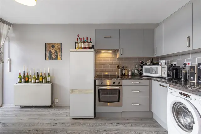 Flat 79, Hide Tower, Regency Street, London, photo 1