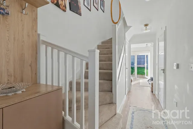 Watermill Way, Northampton, NN4, photo 2