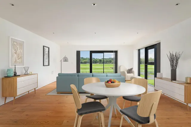 Photo 2 — Kingman Way, Newbury, RG14