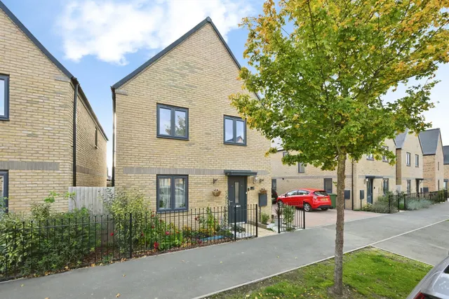 Firethorn Road, St. Neots, PE19, photo 1